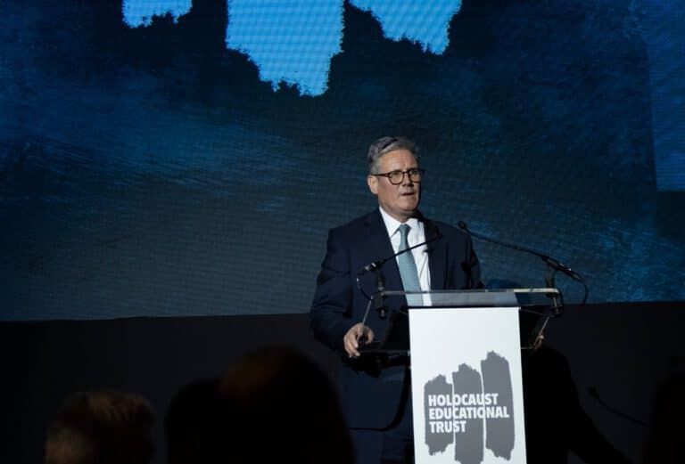 Holocaust - Keir Starmer setzt auf Bildung